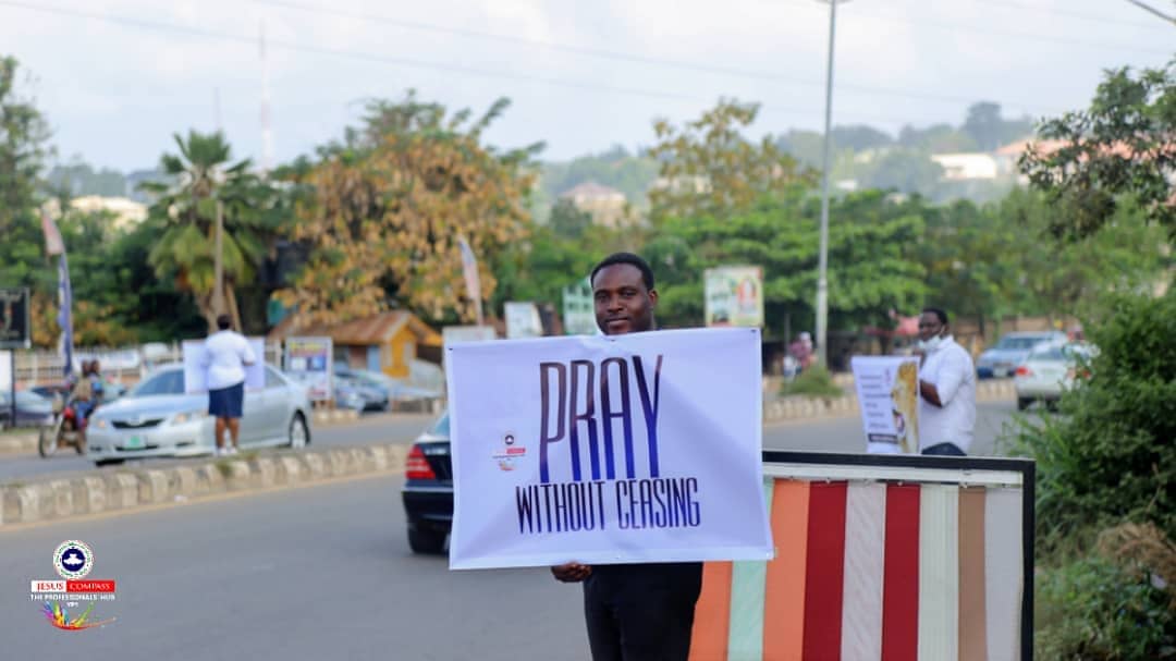 rccgjcompass's tweet photo. #IbadanRoadEvangelism
#Evangelism
#Testimony
#WisdomForBreakthrough
#RCCG
@rccgjcompass https://t.co/TbAlqN6VHU