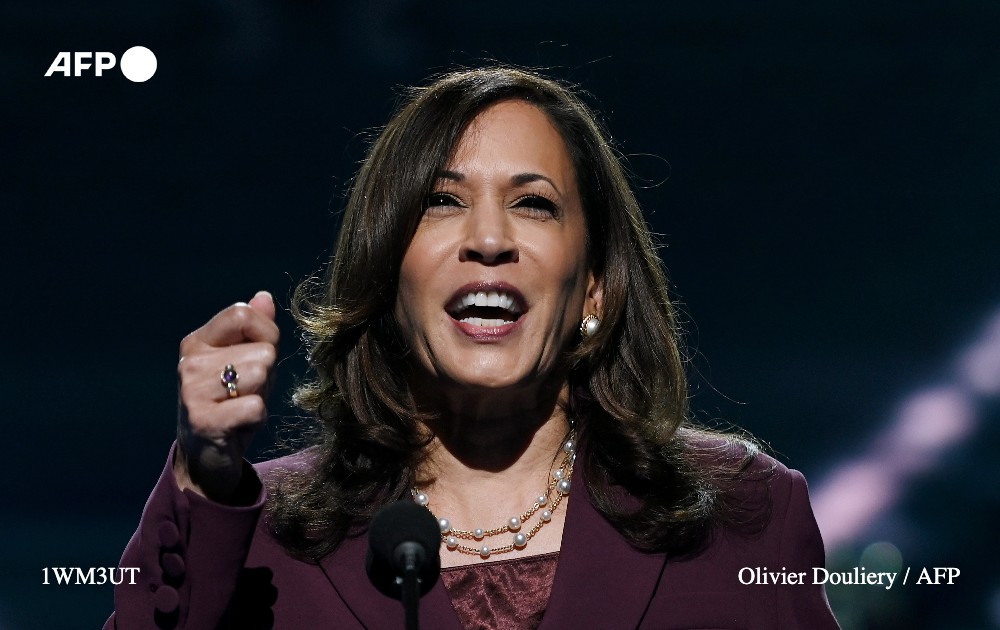 afpfr's tweet photo. Joe Biden deviendra, le 20 janvier 2021, le 46e président des Etats-Unis.

Sa colistière  Kamala Harris, entrera dans l'Histoire en devenant la première femme noire à accéder à la vice-présidence #ElectionAmericaine #AFP https://t.co/mQjcLR1i2D