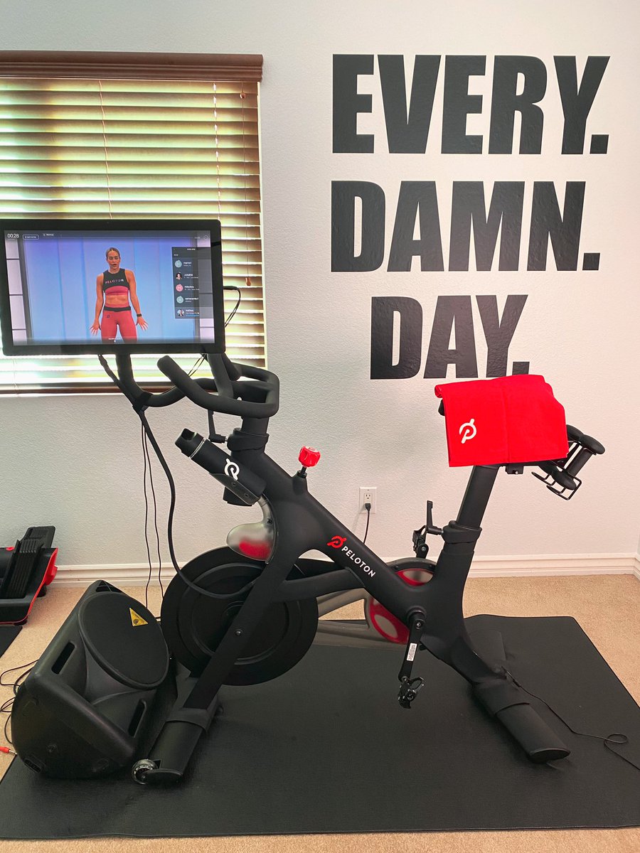 efrensd's tweet photo. Workout with @jsimsfit @onepeloton to start the weekend!  $PTON #FitnessMotivation https://t.co/sMHWAlNwAr