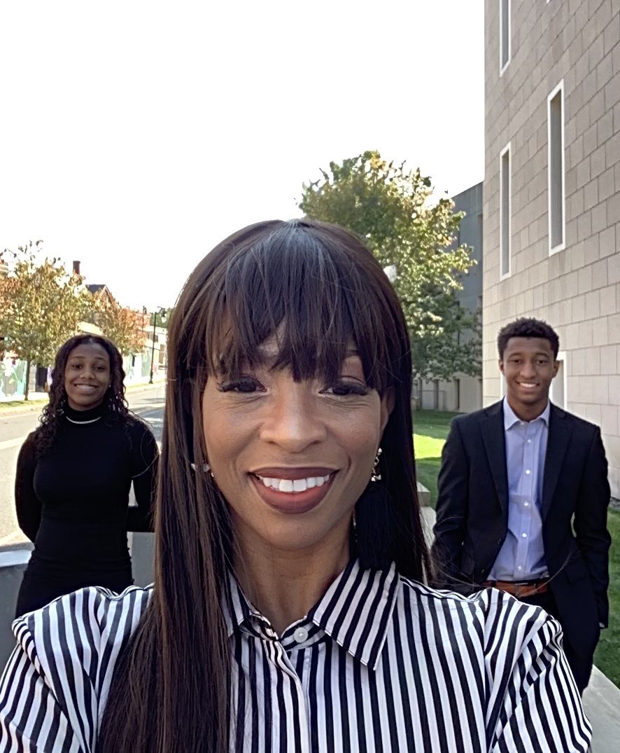 IAMtashajones's tweet photo. When you thought we did not matter and found out the HARD way! Thank you 🙏🏾 #takemeBLK #BLKPWR #RETRAININGTHEEYE #WITHDIGNITY&CLASS #WINNERSCIRCLE #HelloBEaUtiful #thedoctor #thepolitician #theattorney https://t.co/nInDKewfyW