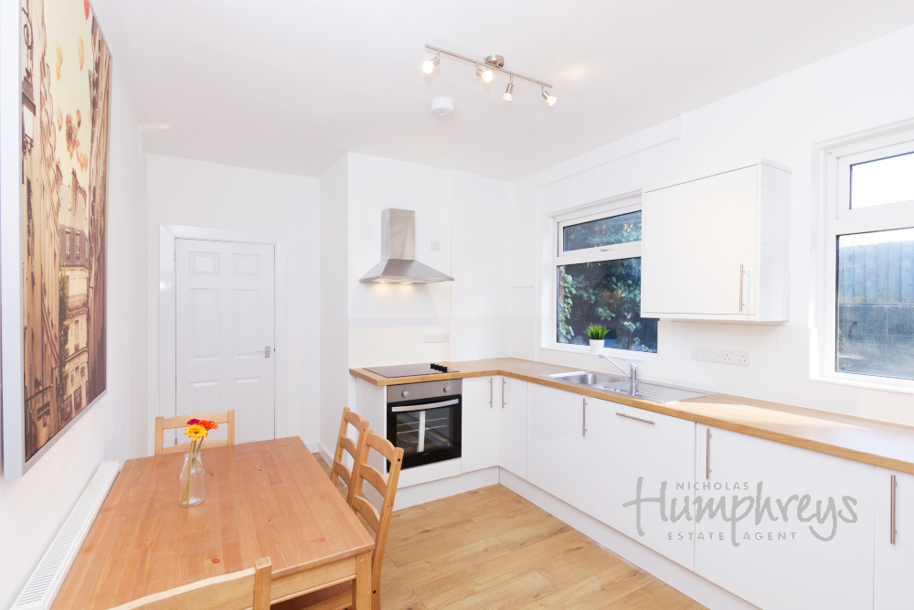 NHPortswood's tweet photo. 🏡Property of the Day🏡

Arthur Road, SO16
+ 6 Bedroom #House
+ £115PPPW
+ 1 minute walk to local #pub😉
+ Shirley Area
+ Driveway😍
+ Fully Furnished, Bills All #Inclusive!💰
+ Perfect for @solentuni Students https://t.co/v3TqNW7qXD