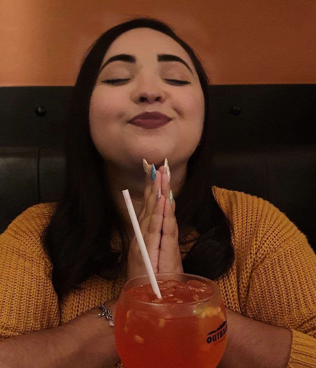 bellaisas_'s tweet photo. Sempre soube que o Outback era o meu restaurante kkkkkkk #BoicoteOutback
#meumomentooutback https://t.co/qKIkiaHu49
