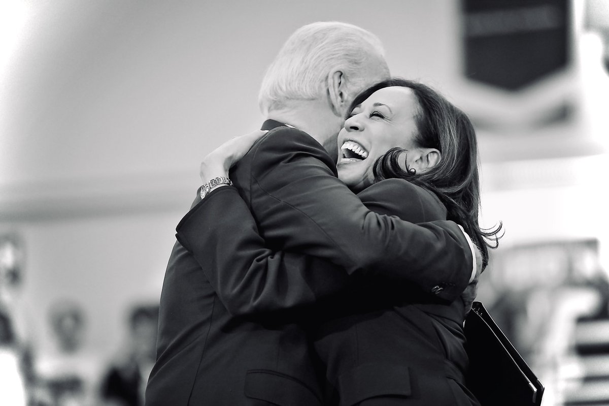 It only takes ONE light to conquer darkness. 

WE Persisted. 

We did it, daddy! I wish you were here to see this! 💙🇺🇸

#PresidentElectJoe 
#VicePresidentElectHarris 
#election2020 
#trumpyourefired 
#thenightmareisover