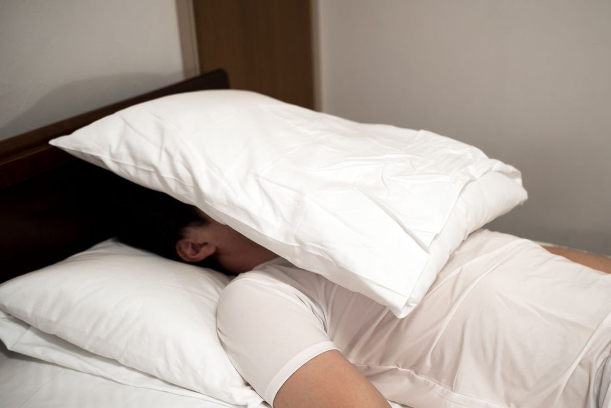 Devuelve su colchón con memoria porque sigue hablándole de su ex un año después de romper con ella: buff.ly/38m7qZ5