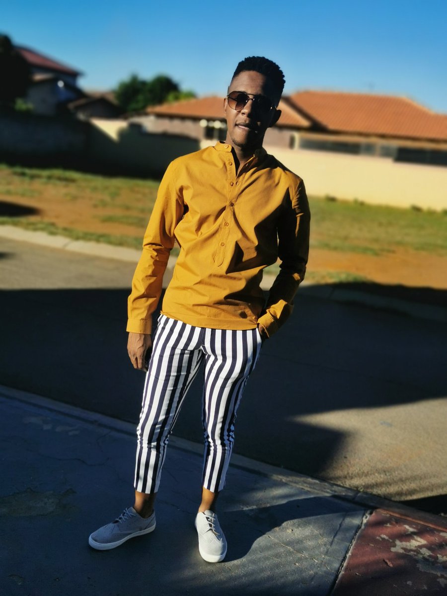 OmphilePhix's tweet photo. ๐Mara @somizi ong zamile yazโฅ๏ธ
#IssaWedding https://t.co/zljSSzfb9C
