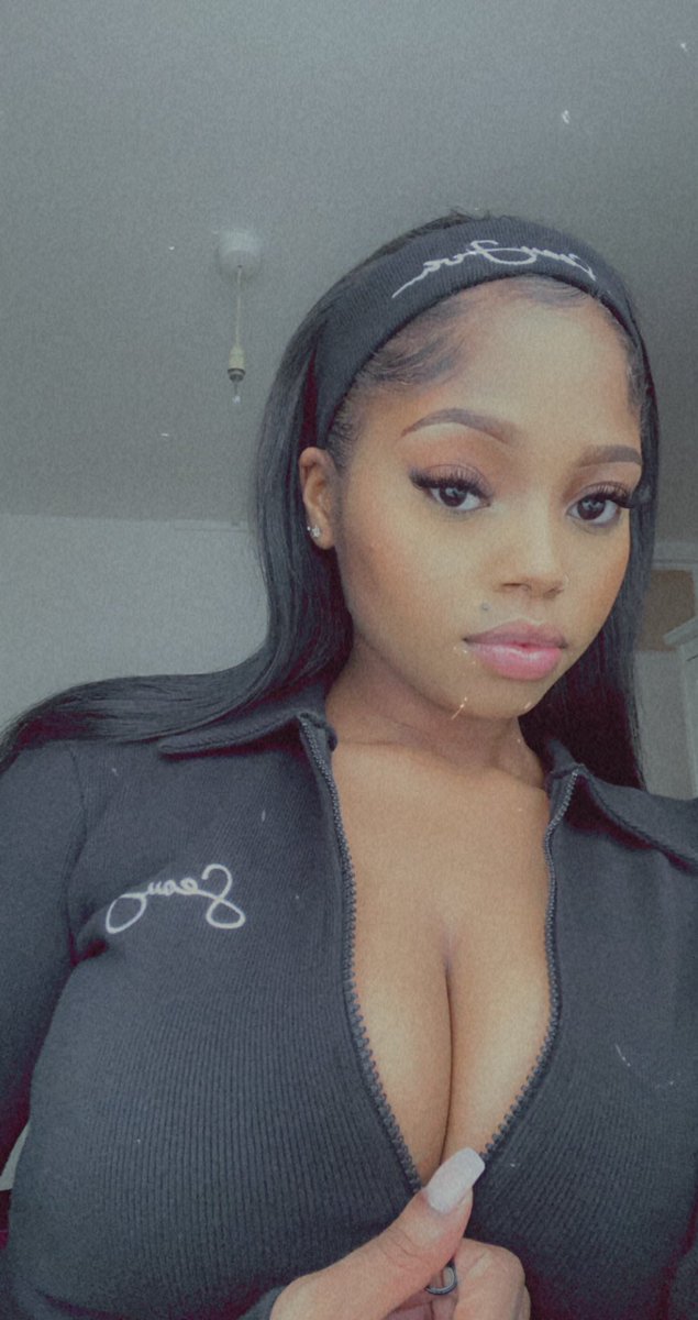 teebabes_ tweet picture