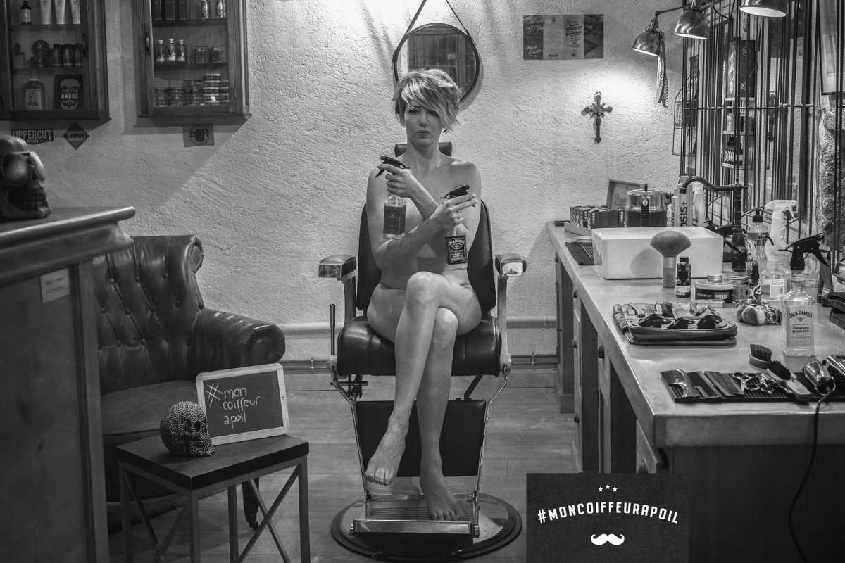 clair0bscur's tweet photo. Photographie réalisée pour le mouvement #moncoiffeurapoil et soutenir mon amie Arsène Le Barbier, qui comme beaucoup d'artisans, subissent les conséquences de la fermeture de leurs boutique.
@VilledeChambery
 #savoie #barbier #chambery @ledauphine https://t.co/EMcGzorB5Y