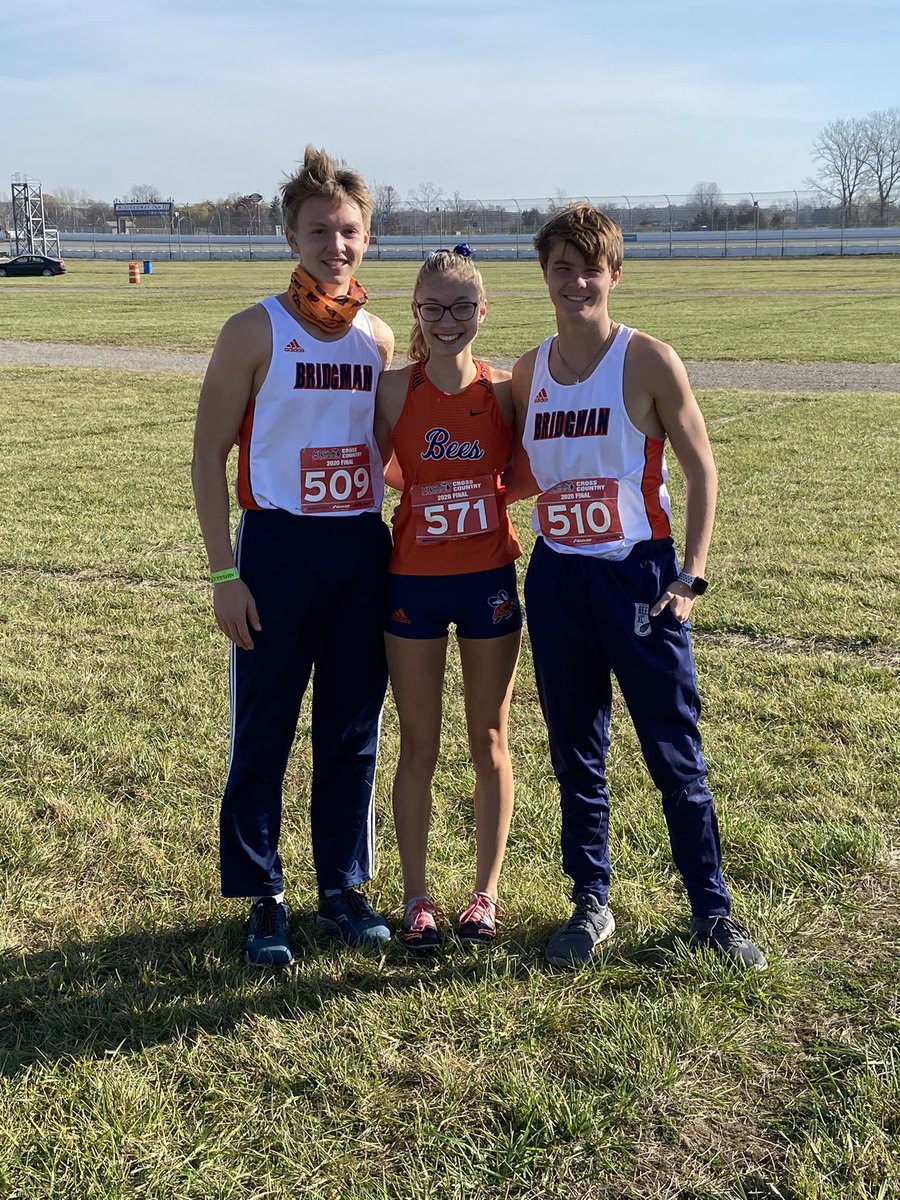 bridgmanxcandtf's tweet photo. Karsyn closed out her stellar cross country career at Bridgman today. We couldn’t be prouder of what she accomplished in 4 short years. #bridgmanxc2020 #tpcf https://t.co/TbrbLYNbFG