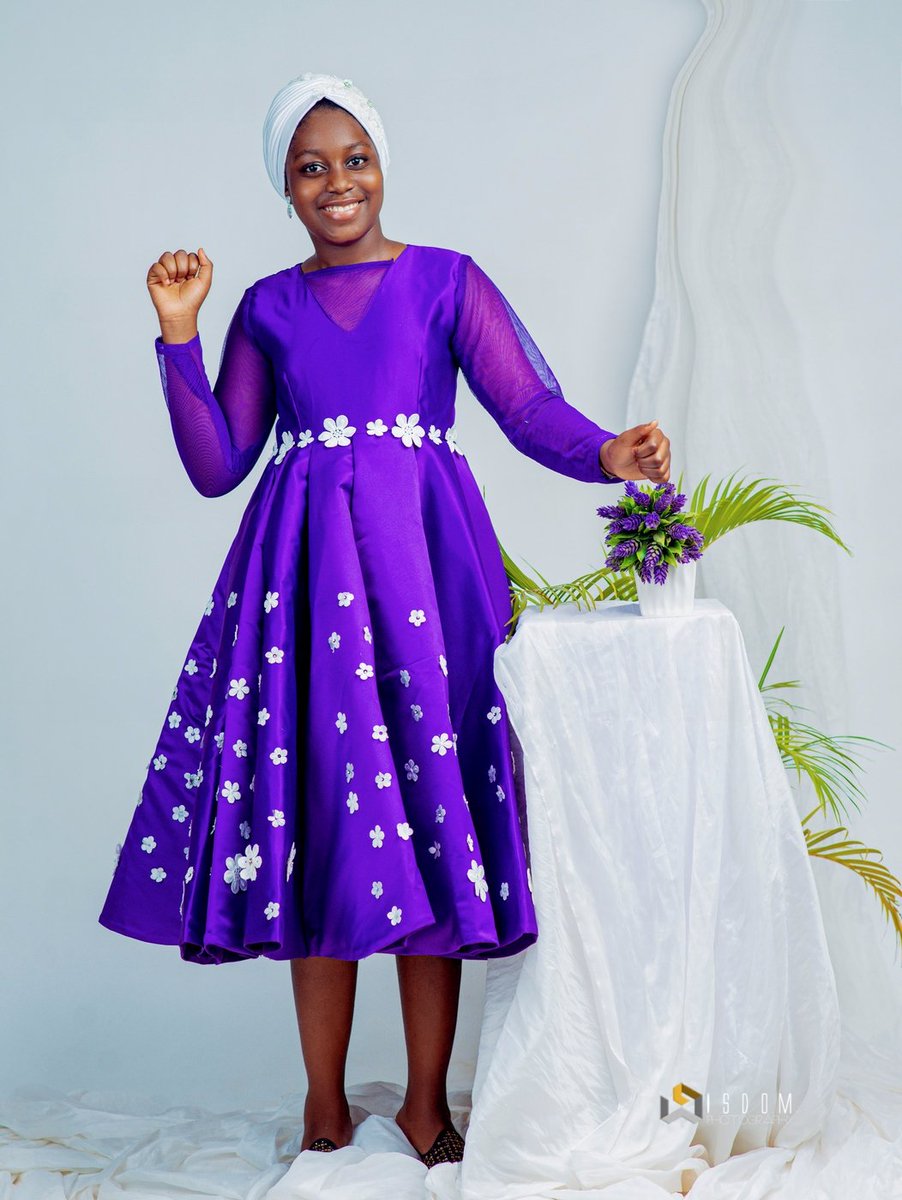 de_ralia's tweet photo. We of the flavours of Allah can I deny?! Absolutely none!! My daughter turned 11 today. My Adunni is all grown up.
Al hamdu lilah 🤲🏽🤲🏽🤲🏽 if this picture crosses your timeline, kindly retweet so everyone that see it can say a pray from my sweet RadhyAllah. May God reward you. https://t.co/IRO5nPtU6m