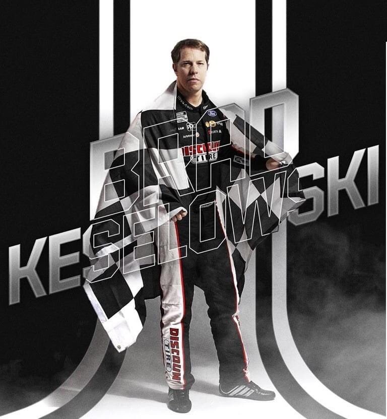 McGuireSuzette's tweet photo. @DiscountTire @NASCAR Holy moly!!! I so love this hat π§’ @keselowski is my FAVE!! FAVE!! FAVE!!! β€οΈπ€β€οΈπ€ With the BEST SPONSOR!! GO Team Discount Tire! ππ #NASCARPlayoffs #contest @BradmanLevy #GoingFor2In2020 πππΊπΈπΊπΈππ https://t.co/QBOMByDwPC