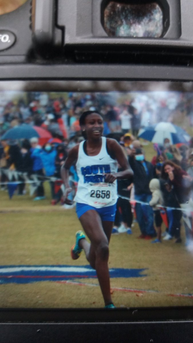 FCNDavidRoberts's tweet photo. For the second straight year, the Class 7A girls cross country winner is from South Forsyth. Carmel Yonas captures the individual title with an 18:48. https://t.co/s7CRF28kaV