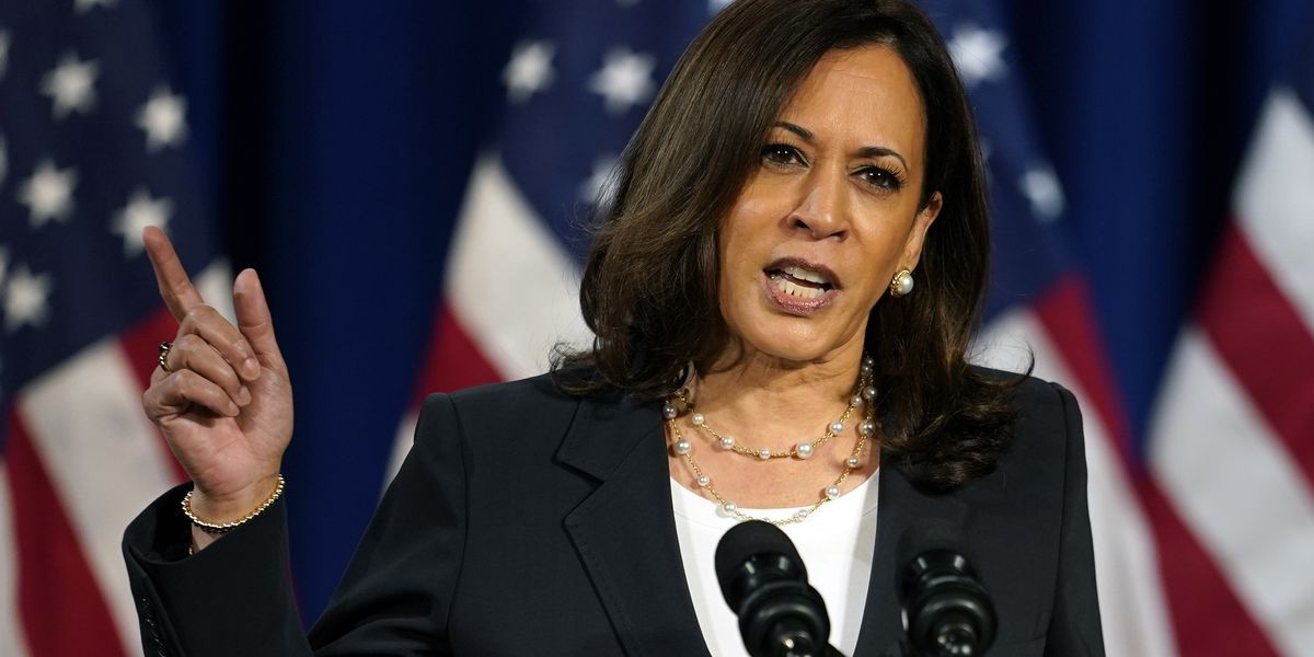 bina_75's tweet photo. This is so huge for women🙌🏽, especially women of color✊🏽. I'm actually crying now! #KamalaHarrisVP #JOEBIDENPRESIDENT https://t.co/JieXXumUtb