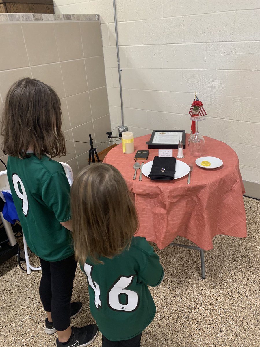 AngieAlex31's tweet photo. ❤️💙 I had the honor of teaching our granddaughters the history behind this empty table, today. They were so engaged and full of so many questions! ❤️💙 #AmericanLegionPost17 #TheMissingManTable https://t.co/3XIiW80doi