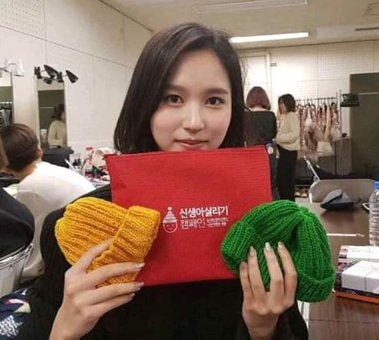 Man made knitted beanies and donated it to Save The Children.