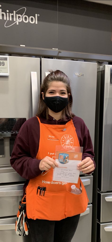 Congratulations to this awesome Associate of the Month! Hosanna has jumped right in whenever and wherever the need came from, and always providing amazing service. Thanks for all you do! #nextlevel4742🏆 <a href="/AkinsMel/">Mel Akins</a> <a href="/Shortt4742/">David Shortt</a> @TracyLanders10 @TrevinBrown_THD