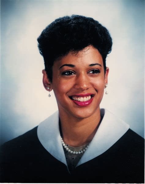 Matthew_Beatty's tweet photo. That look on your face when your HBCU prepared you to make history. @HowardU #Classof1986 #ClassofHerOwn #MadamVicePresident #BlackGirlMagic ππΊπΈβπ½ https://t.co/tziwA68X6M