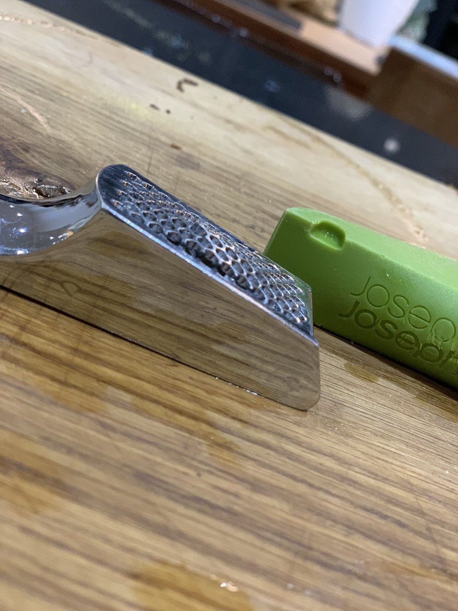 timbanham78's tweet photo. @JosephJoseph we love our garlic press but very surprised the metal has been defeated by a clove. Is this a known problem? https://t.co/cgbBzOdGz8