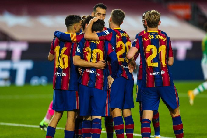 fcbarcelona_fra's tweet photo. 💪 Vamos #culers ! Barça - Betis (5-2) #BarçaBetis https://t.co/d0qTgwRdjU