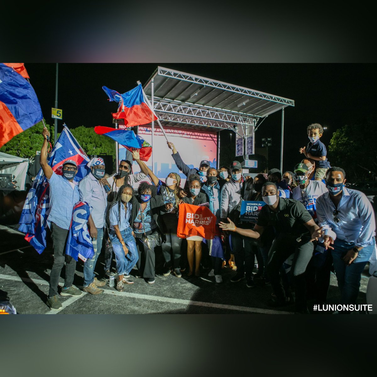 LunionSuite's tweet photo. #Election2020 #PresidentJoeBiden #VicePresidentKamalaHarris #Haitian https://t.co/PAVC5xXCiT