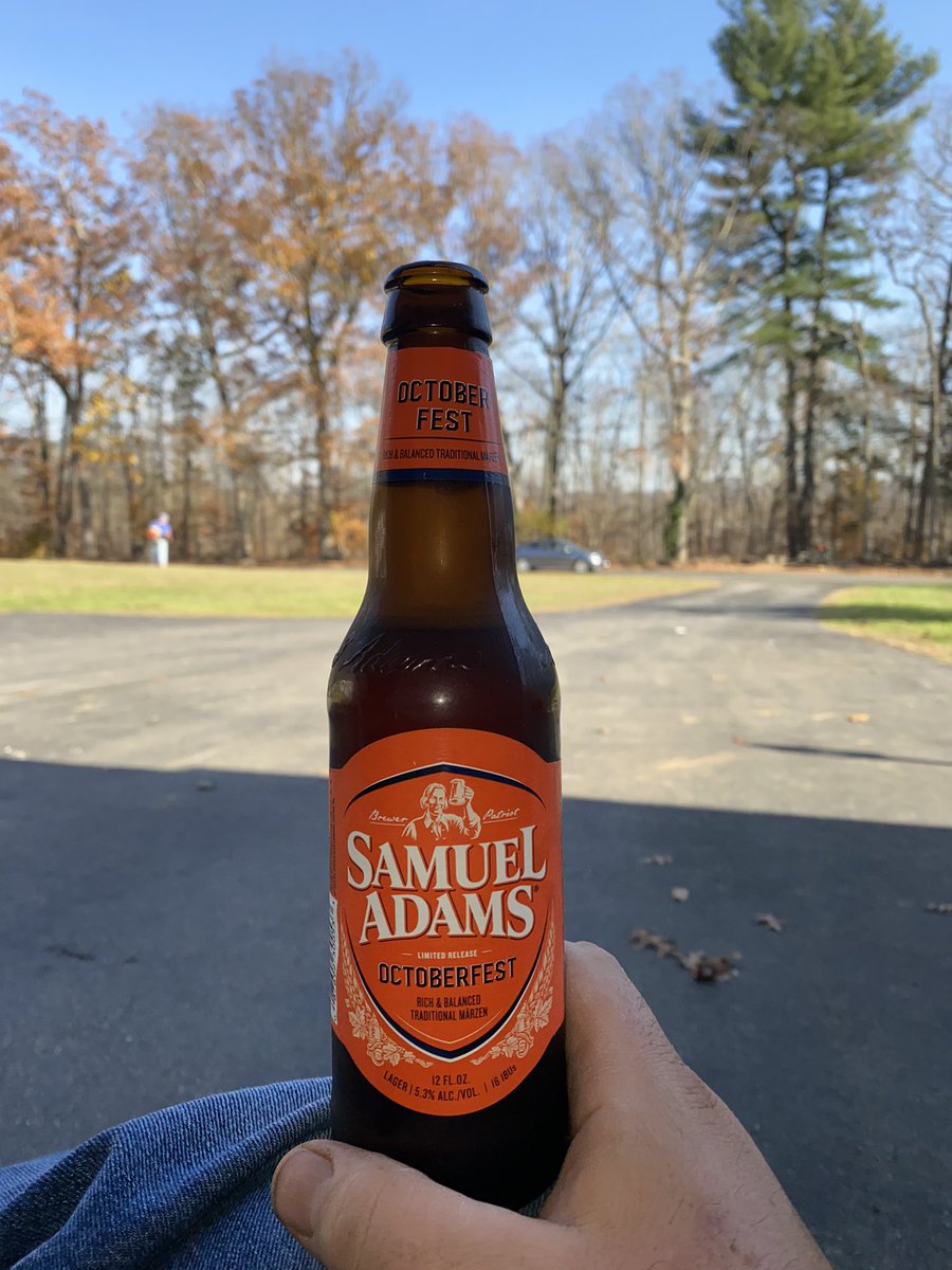 Yonush1's tweet photo. I could be blowing leaves like my brother in law in the background, but I’m sitting in a chair drinking a beer at 12:45pm because that seems better. #TooNiceToWork https://t.co/ic3EDYpfQq