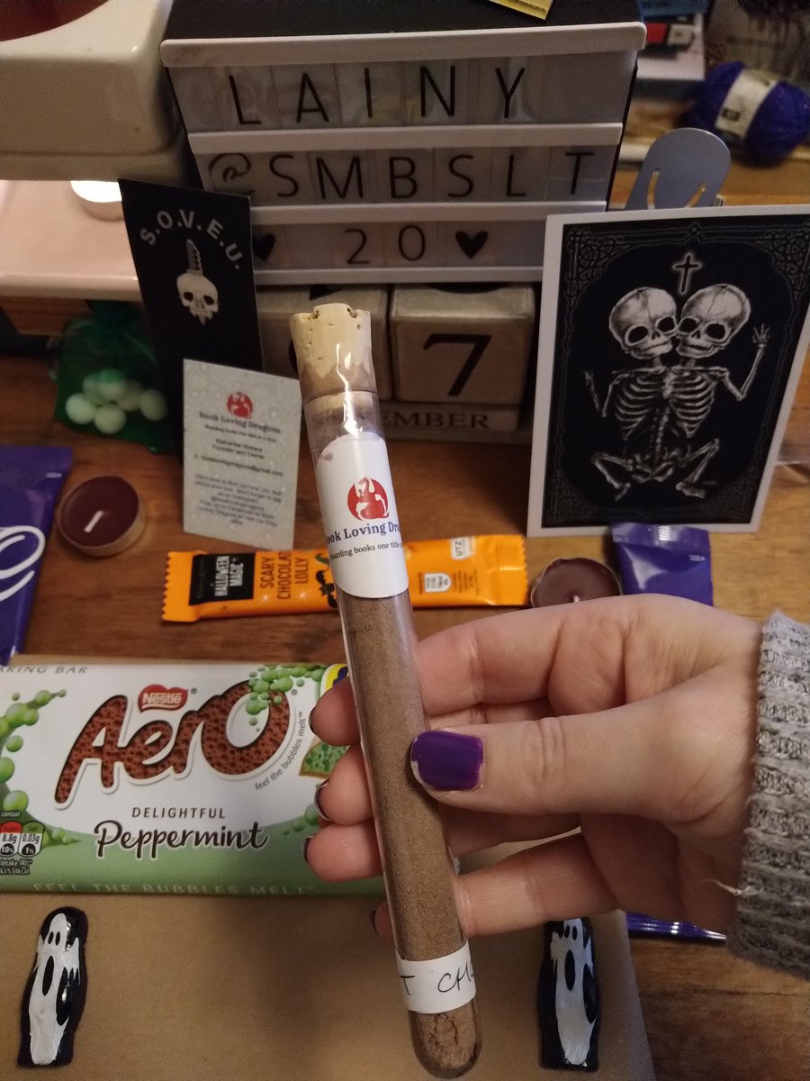 smbslt's tweet photo. My 1st #bookbox from #BookLovingDragons totally love the #testube of #hotchocolate I don't do mint 🤮 so will take that in for my workies XXX  still need to open the book ❤️ https://t.co/PdMthSpDtQ