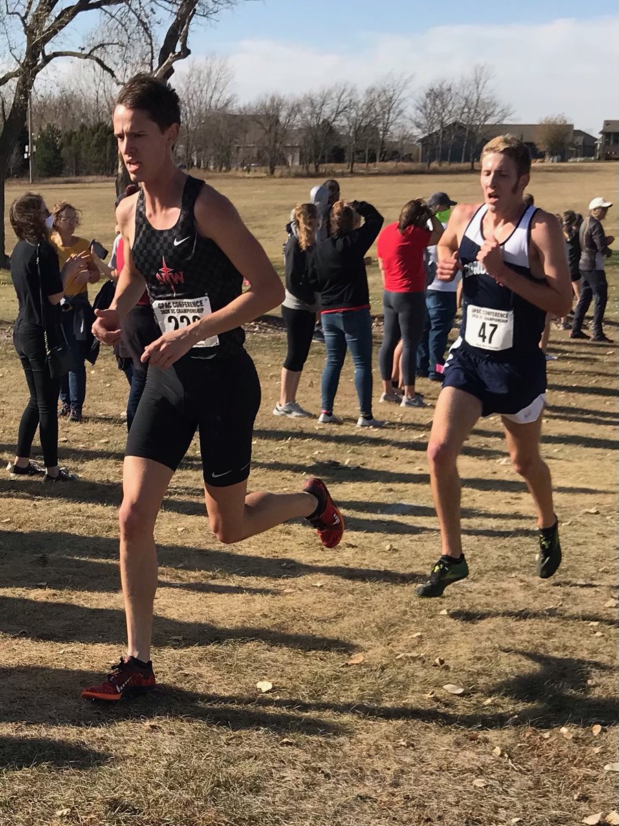 PellaDutchXC's tweet photo. Run @lilvhow @JoshVanDuss Run !!! @PellaActivities @PHSdutchtrack #DutchAlum #StillTeammates ... didn’t get a picture of @NickBernhagen yet, sorry 😎 https://t.co/zQzc8RQPlc