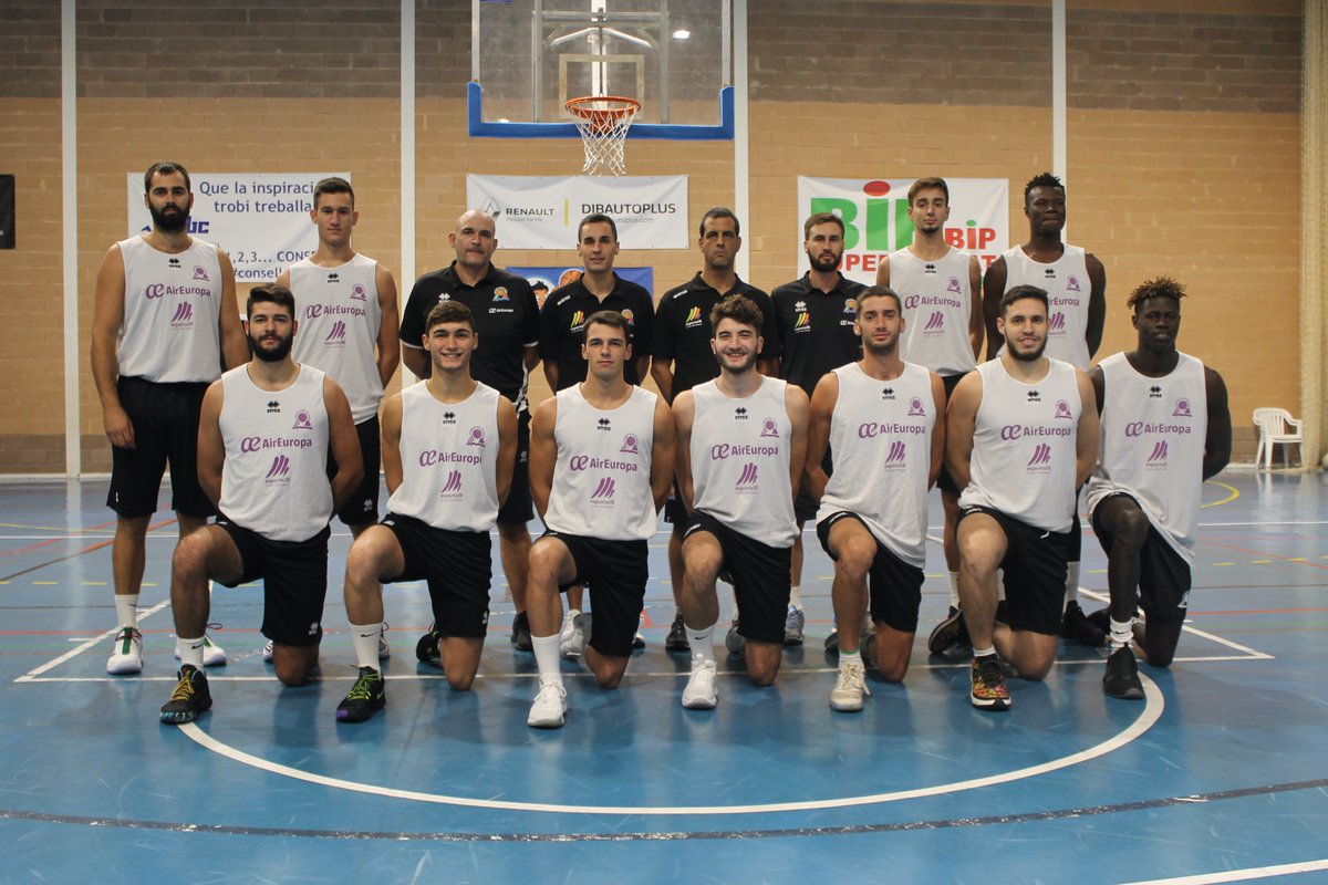 BahiaSanAgustin's tweet photo. Esta tarde nuestro filial, el @CBConsell @AirEuropa ha jugado ante el @QuartCB acabando el partido con victoria de los locales por 80-74. En este enlace tienes los datos del encuentro. https://t.co/V9yJ4aLHLV https://t.co/MY1LxuooPe
