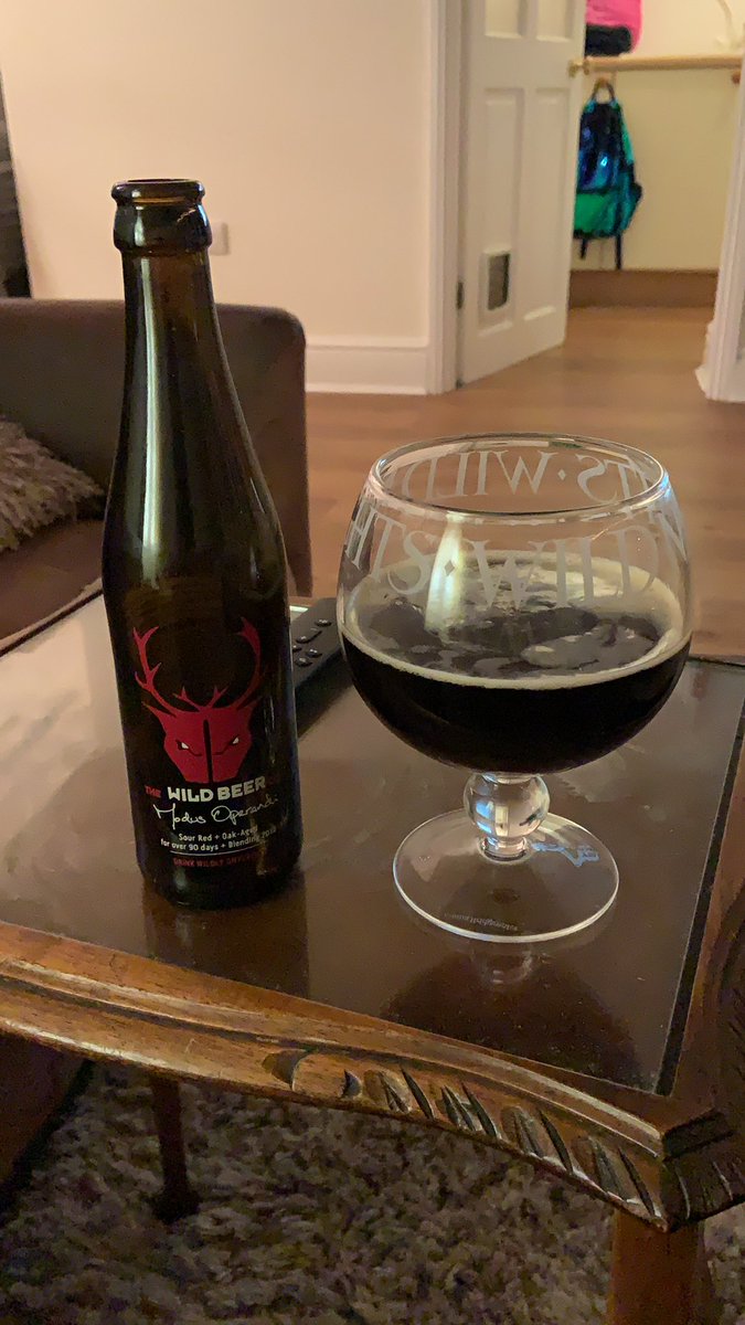 MartinjsKatz's tweet photo. Sour red beer oak aged for 90 days - truly outstanding- thank you @bottle_monkey - delicious https://t.co/FubpVW4sf5