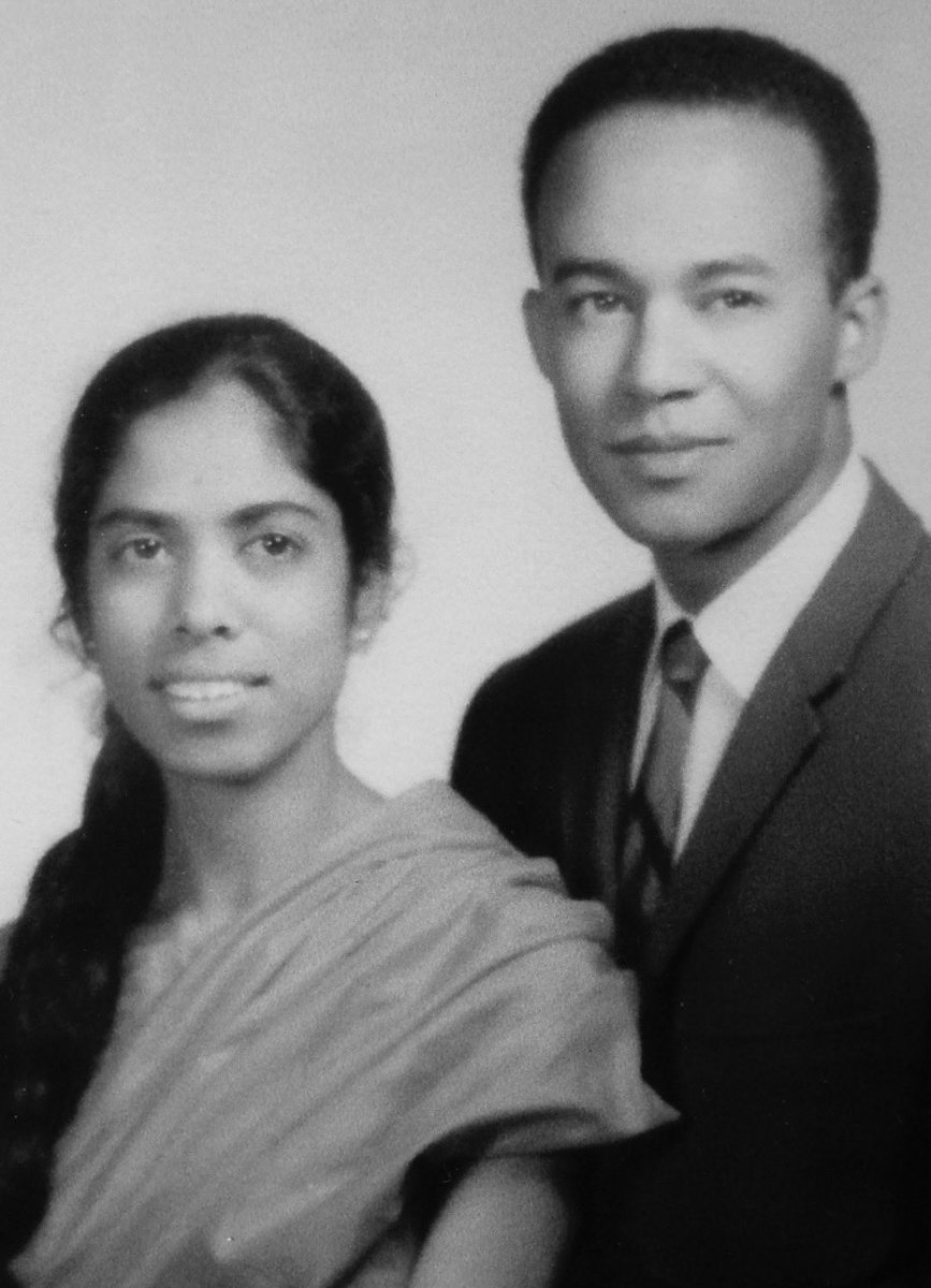 its_willyu's tweet photo. The parents               The VP https://t.co/kdNjVV02A9