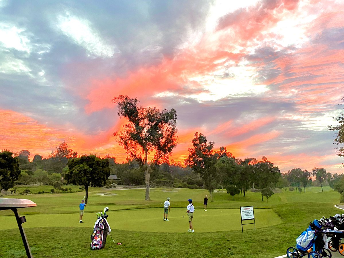 huntajav's tweet photo. @thescga this was yesterday at Rancho Santa Fe Golf Club. Magical. https://t.co/pbSvBDLDty