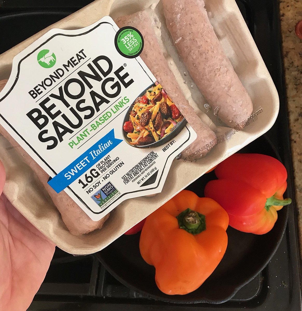 943thePoint's tweet photo. November is World Vegan Month: Did you know that November is World Vegan Month?  This is a time to reflect on the Vegan Culture and determine what kinds of measures we can take to reap the rewards of a Vegan Lifestyle.  I was especially interested in the… https://t.co/R5a4oYzlmO https://t.co/r2gQH5UrSK