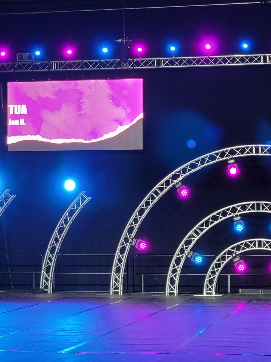 glendard's tweet photo. Live event at Duke Energy Center in Cinncy and couldn't be more excited and thrilled to witness the joy on these children's faces as they take the stage.  Way to go GMCE and convention center staff!  #usasfdance https://t.co/XwNfRMMJhX