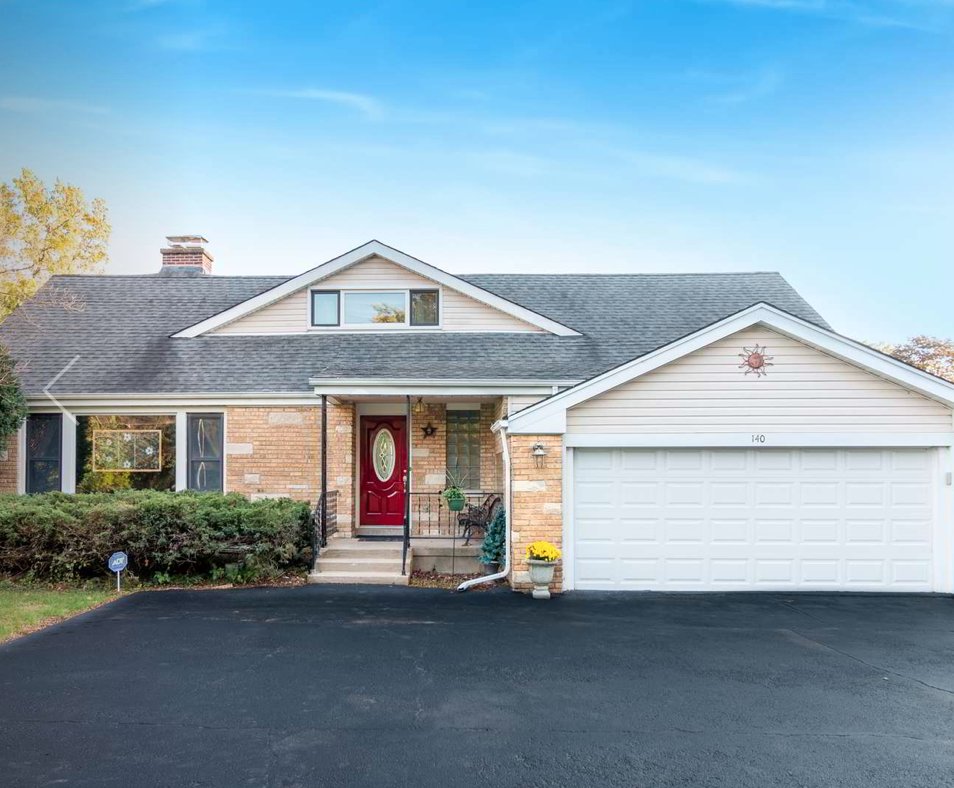 Century21ELM's tweet photo. 140 E Morrison Avenue, Mount Prospect
OPEN HOUSE
Sun Nov 08, 1pm - 3pm
Updated cape cod home offers all the extra's that you want but could never find including an attached 2 car garage &amp; large 2nd garage &amp; storage building on the rear of the lot.  https://t.co/WA53xVFXkp https://t.co/3MNbVFspxC
