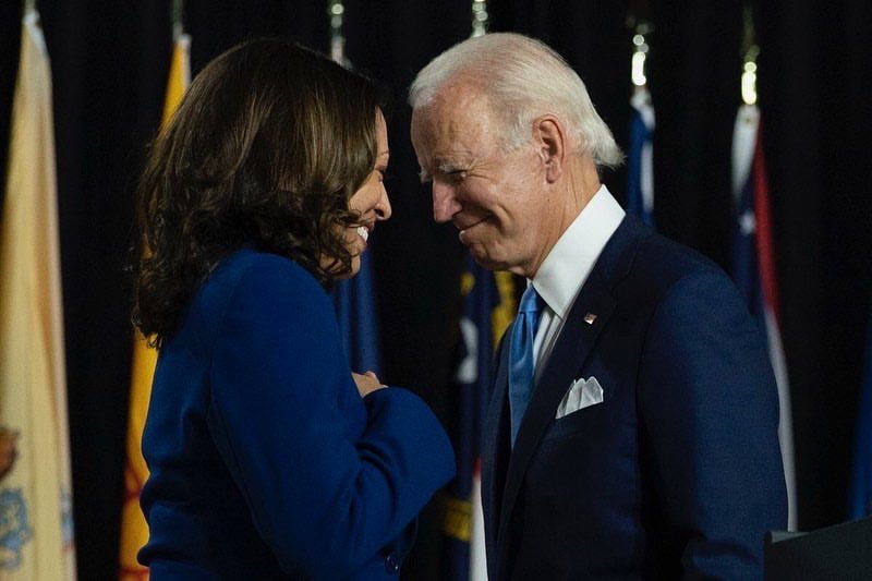 Camila_Cabello's tweet image. Respect. Honor. Truth. Integrity. Love. Compassion. Kindness. Thank you for walking the walk @JoeBiden and @KamalaHarris Today is a good day!!!!!!!!!!!!