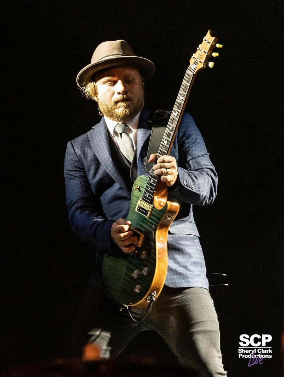 ProSheryl's tweet image. Happy Birthday to my favorite  talented and sassy guitar player @ZMyersOfficial!! May your birthday wish come true and enjoy your day!
