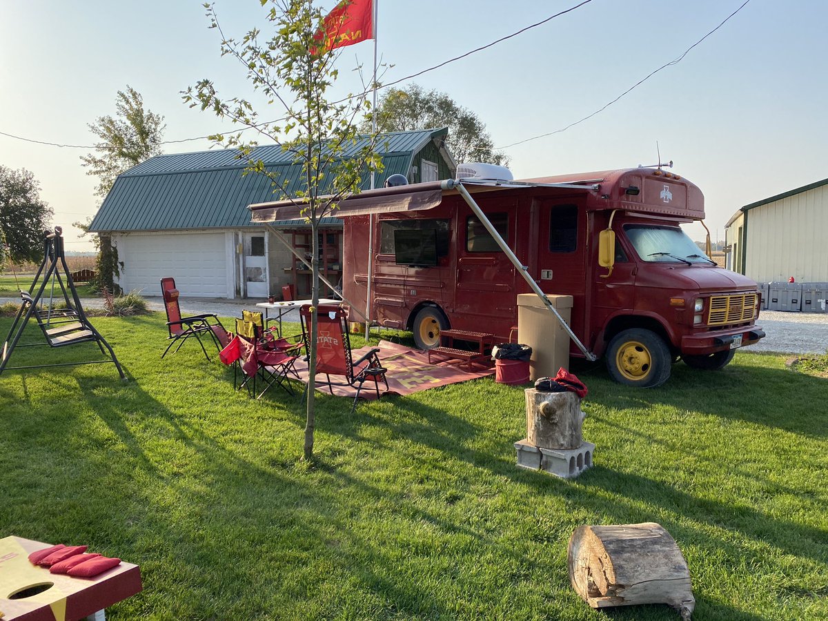 CycloneATH's tweet photo. It’s a beautiful day for a 'homegate'! Post your tailgating photo using #CyTailgate to be featured on the video board at Jack Trice today! https://t.co/rJ2joAV8Fh