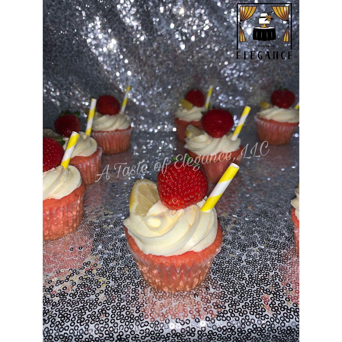 ataste_elegance's tweet photo. A splash of summer βοΈ in the fall! π
You can enjoy our strawberry lemonade cupcakes all year long πππ§
#raleighbaker #raleighbakery #strawberry #strawberrylemon #lemon #lemonade #strawberrylemonade #summerfavorite #cupcakes https://t.co/2Guj9GpSfA