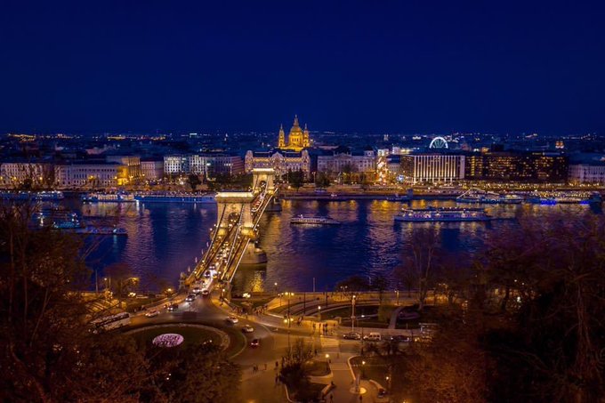 #budapest https://t.co/OegyVFPAHM<a href="/tag/budapest"class="tags">#budapest</a>