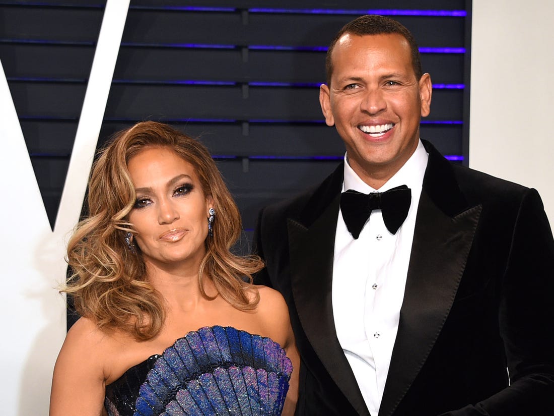 PeyamaKurdTr's tweet photo. Jennifer Lopez yeni yatırım alanını duyurdu
https://t.co/wnnRj7mmFF
#JenniferLopez #JenniferRodriguez #ŞarkıcıLopez https://t.co/ONFmYTLPzS