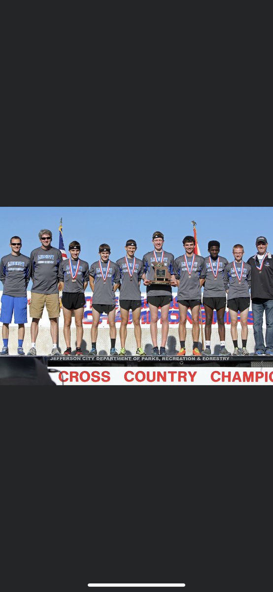 bradycolner12's tweet photo. @JaysXC Congrats on getting to the podium guys, you have great coaches it’s good to bring another trophy home for Nixon and the liberty program. Enjoy it now. It feels like yesterday this team was where you guys were today.  @robmarquardtxc @TimFritson https://t.co/vlJLviEQYG