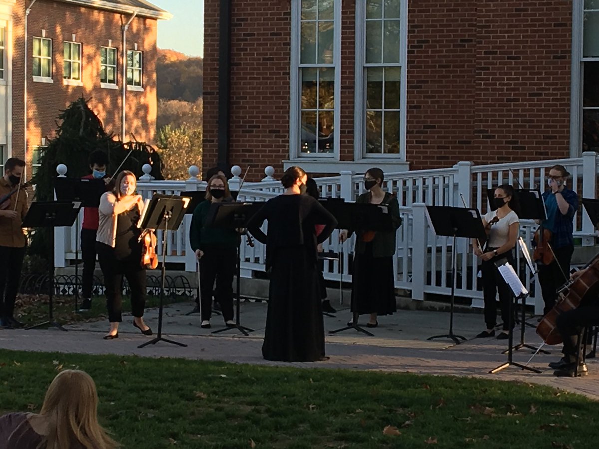 Lauren Bowen tweet media