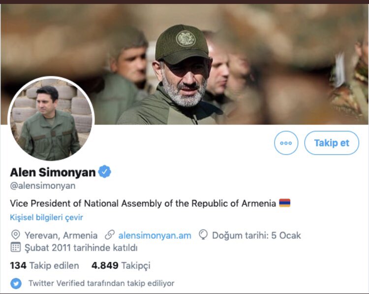 anapaliahmet's tweet photo. Ermenistan Meclis Başkan Vekili olan aşağılık pislik Azerbaycanlı şehit naaşlarını domuzlara yedirirken paylaşmış. İşte biz de bundan bahsediyoruz bu şerefsiz soysuzlar 1915te Anadolu da anlatılmayacak katliamlar yaptı. Resim koysam Twitter toplum kuralı der kaldırır. https://t.co/2HMb29lS0C
