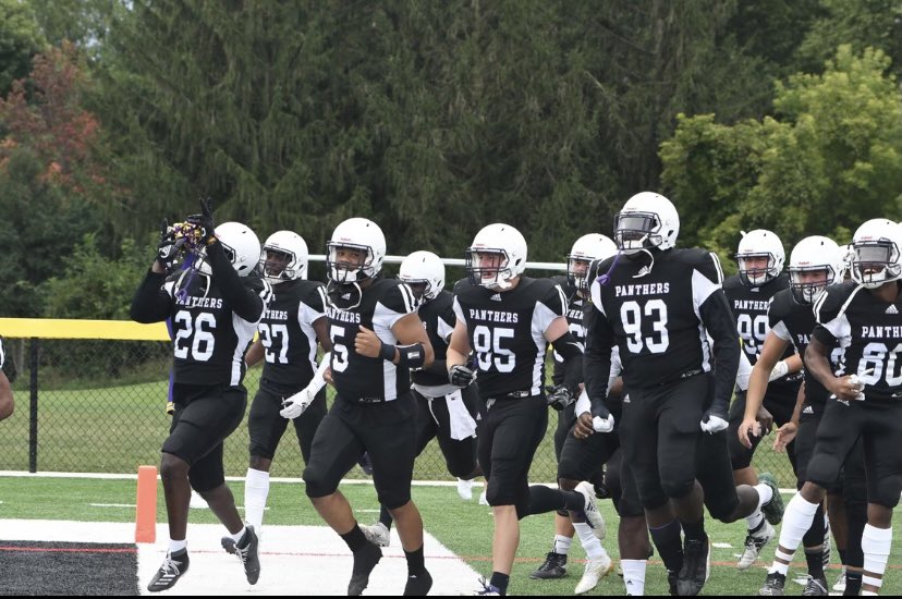 Pvest02's tweet photo. Just got off the phone with @CoachG52 and am blessed to receive an offer from @EllsworthFTBALL https://t.co/qzfKPFUyIC