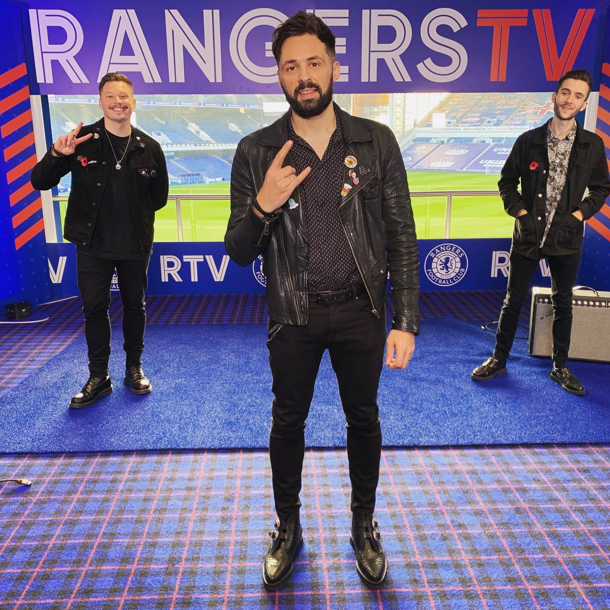 saintphnx's tweet photo. Delighted to be playing a couple of tunes tonight for @RangersFC @RFC_Charity #simplythebest night 🔴⚪️🔵 https://t.co/wtckEBirsJ