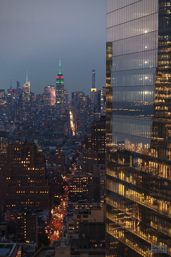 INTERIORPORN1's tweet photo. I’d love a New York penthouse view like this https://t.co/YC6w31Cz41