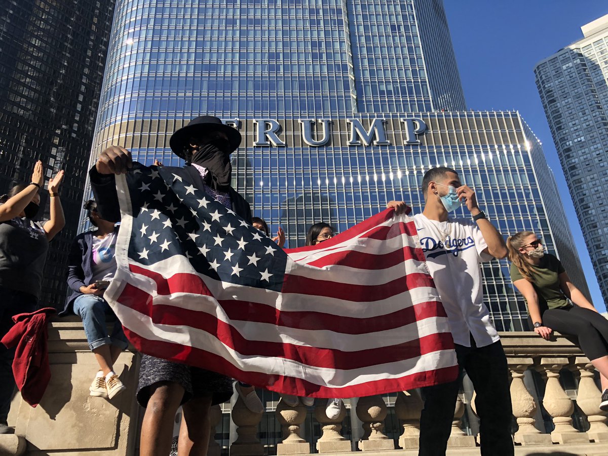 OmarJimenez's tweet photo. People are now popping champagne across from Trump Tower in Chicago, as a celebration grows near Michigan Avenue. https://t.co/cHmf5b0dI7