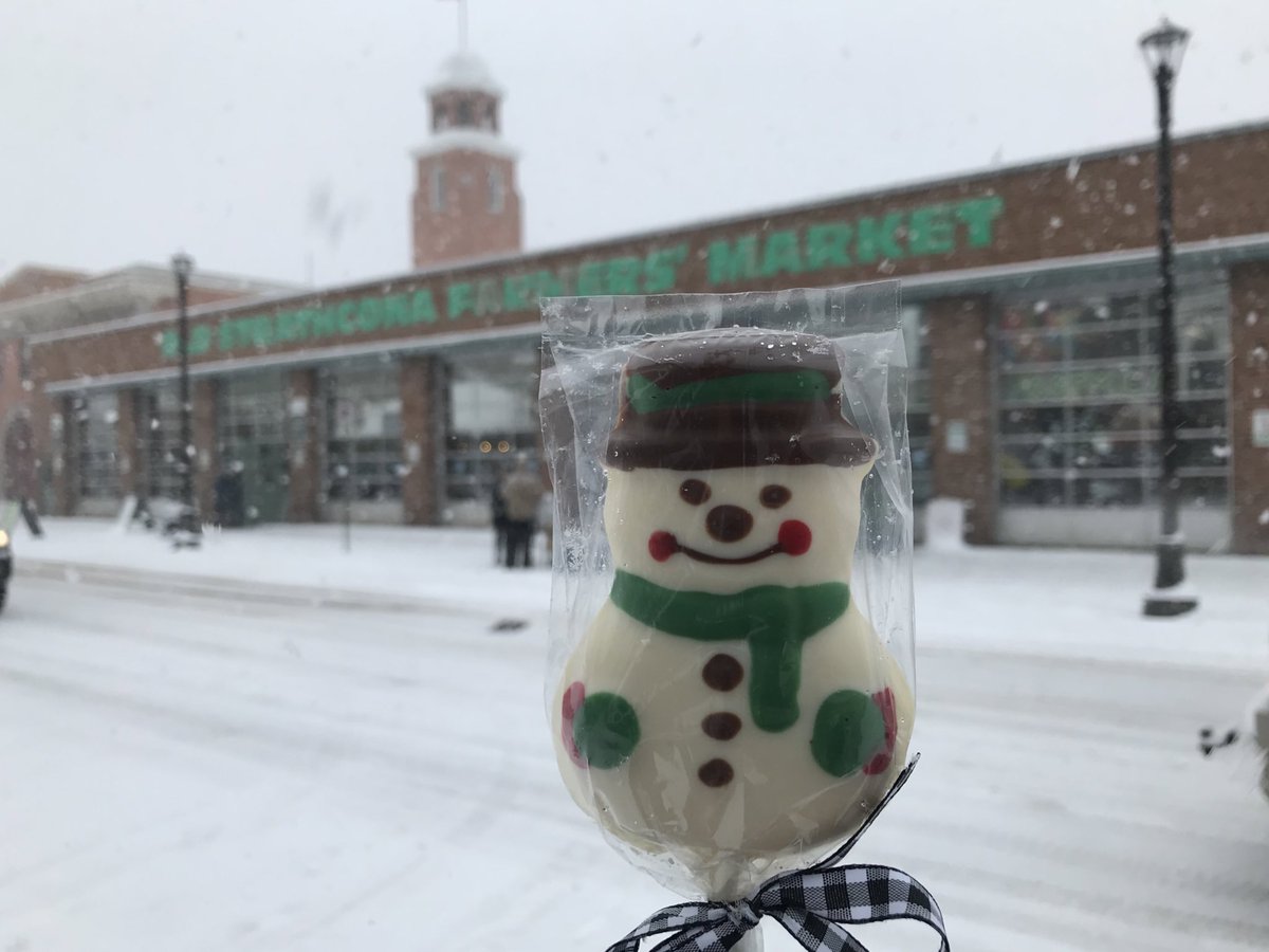 It’s a great day for a (chocolate) snowman! ☃️ <a href="/StrathconaMrkt/">OldStrathconaFMarket</a>