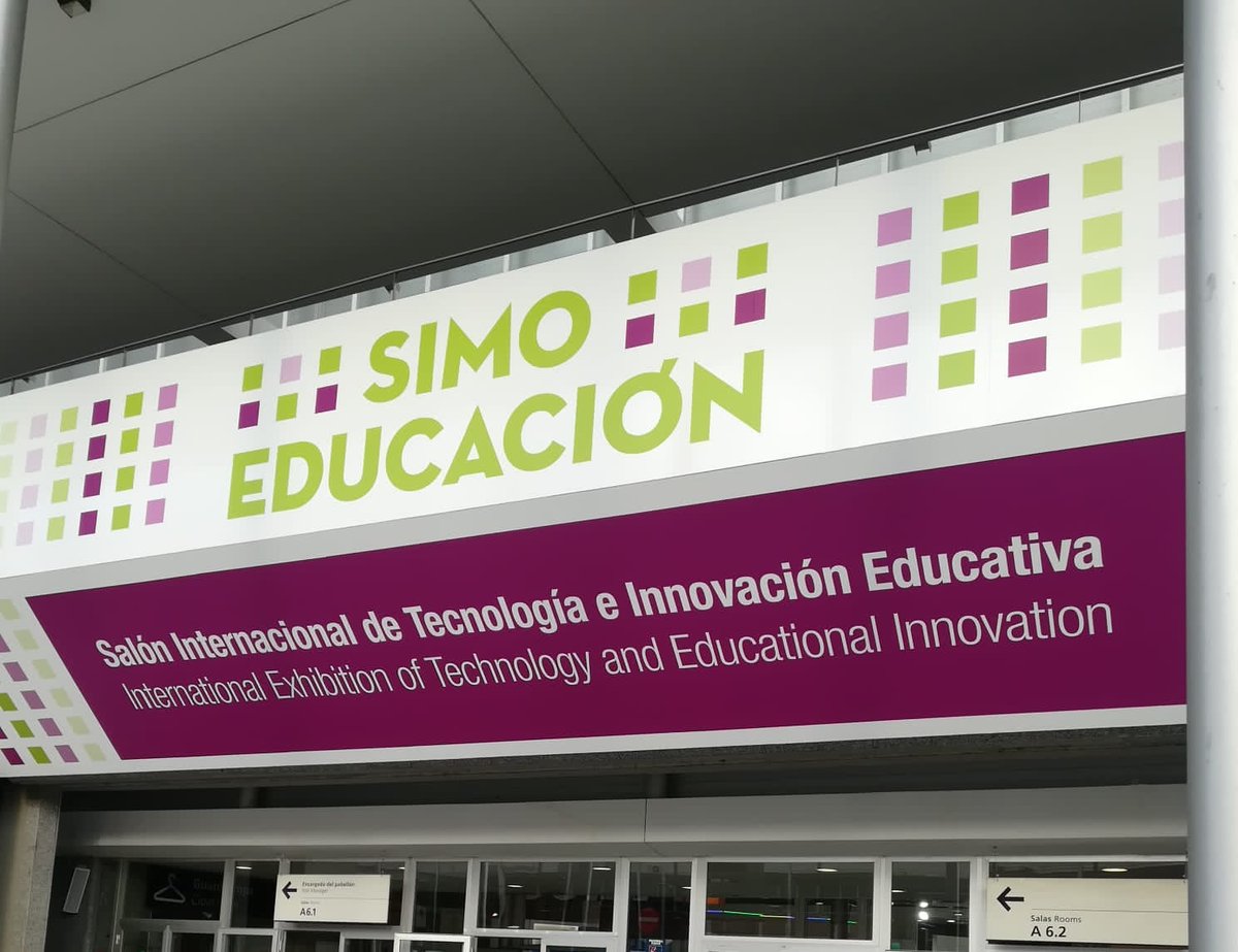 puntopalmero's tweet photo. Hoy hace 1 año que cerraba las puertas #SIMOEDU2019. Cuánto lo hecho de menos. Allí compartí pequeños momentos en tiempo pero GRANDES en compañerismo, aprendizaje y amistad @xtianolive @jorgemcalvo @garrilengua @imgende @Andreoide7 @mmarioherraez @aalbertoherraez @IvanTorralbo https://t.co/0NI0tXyF6r
