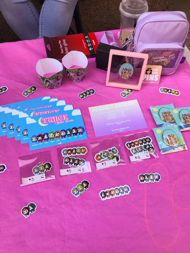 nysleeves's tweet photo. close ups of some of the products sold! tag us @nysleeves after purchasing! 💓 https://t.co/TNX9ahMLho