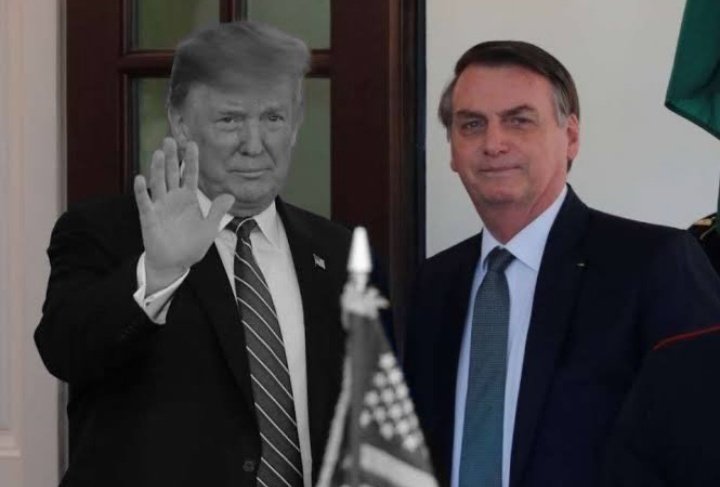 sendoindeciso's tweet photo. Se Bolsonaro e Trump estão tristes,eu estou mais doq feliz #BolsonaroEoProximo https://t.co/wdSWy8KSNs